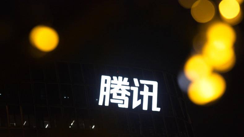 AI智能体失控偷爬高德数据,腾讯有义务上报监管吗?